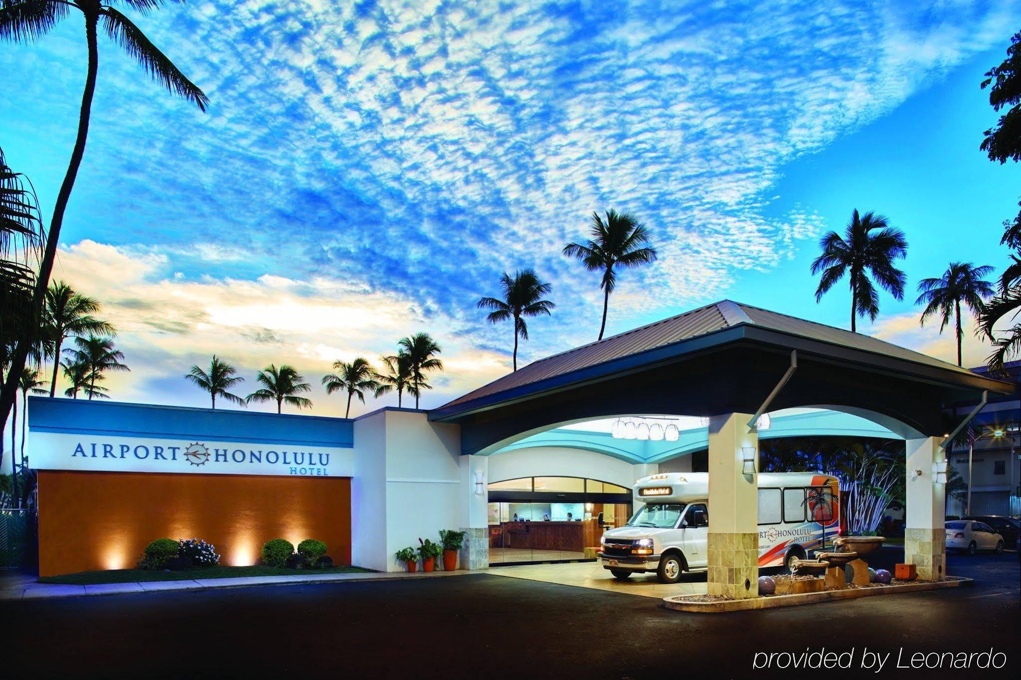 Airport Honolulu Hotel Exterior photo